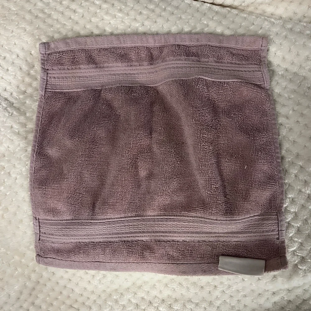 DKNY light purple square washcloth